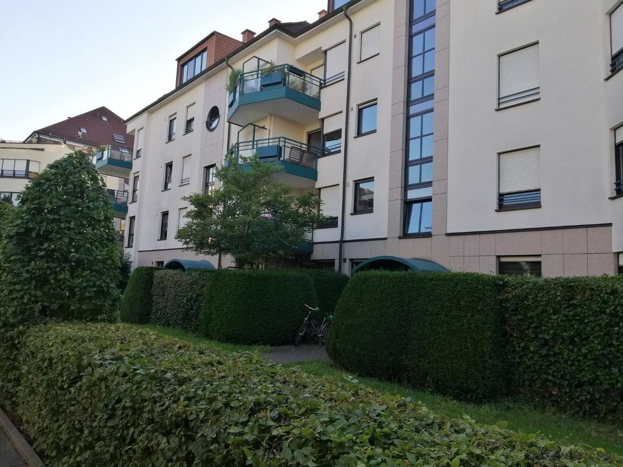 Elegant In Ludenberg * Düsseldorf